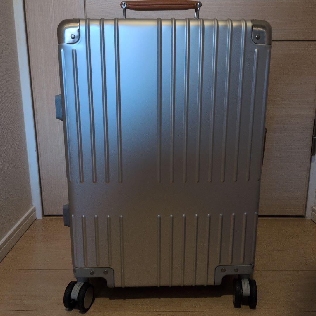 イノベーター アルミスーツケース シルバー INV1811 36 キャリーケース