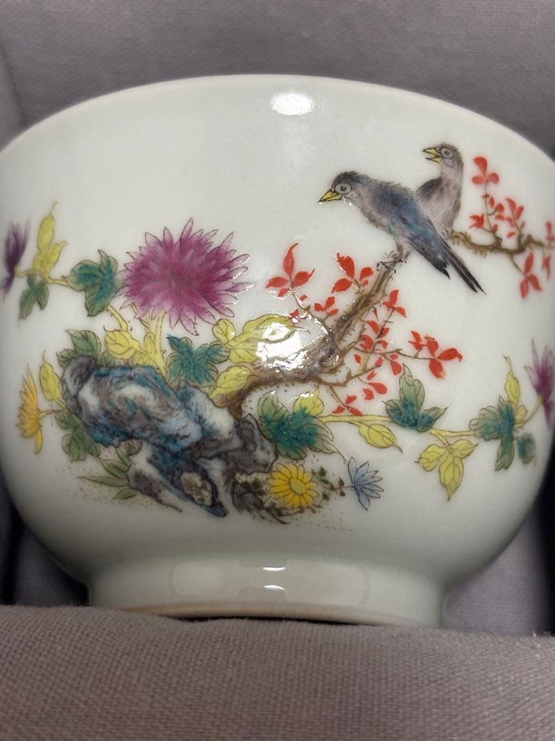 中国清時代　花鳥文茶碗 盃 粉彩　琺瑯彩　雍正年製在銘 官窯 2個セット