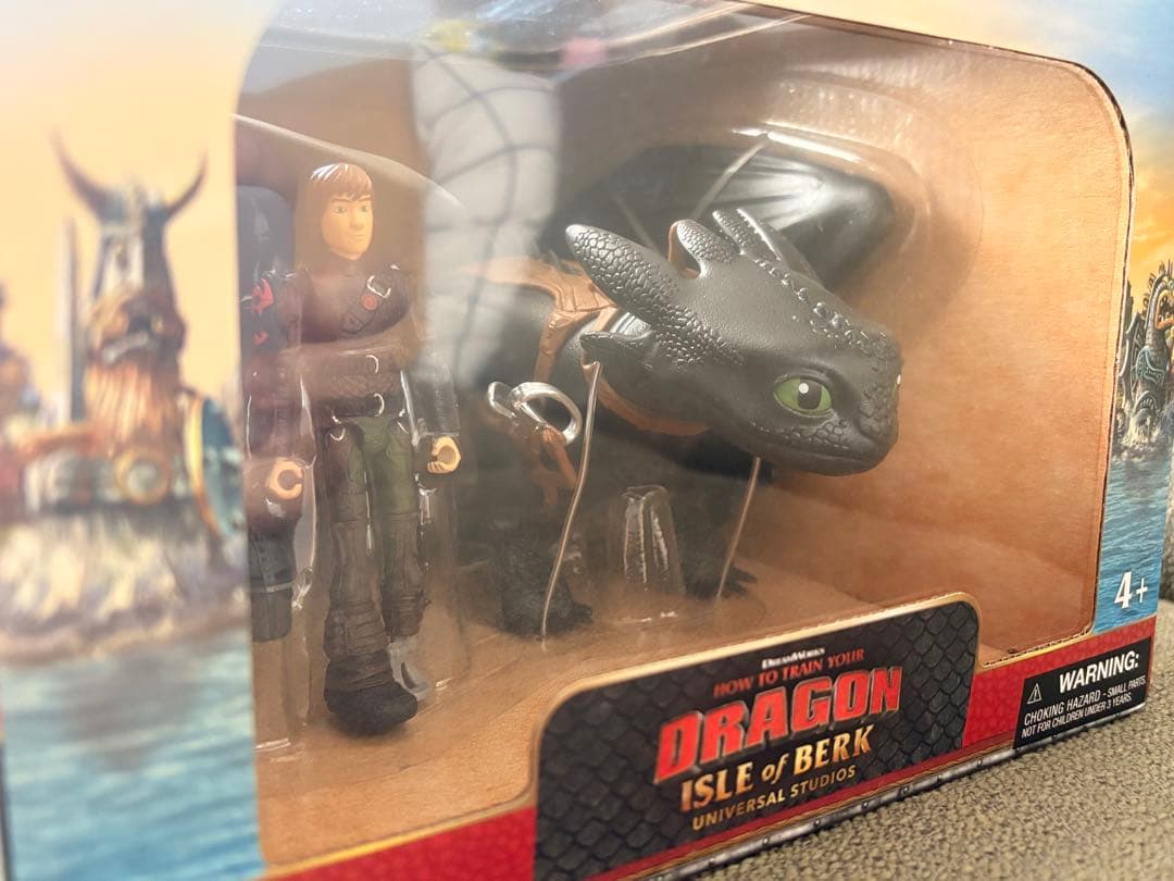 ヒックとドラゴン トゥース＆ヒック フィギュア　ユニバーサルスタジオ限定