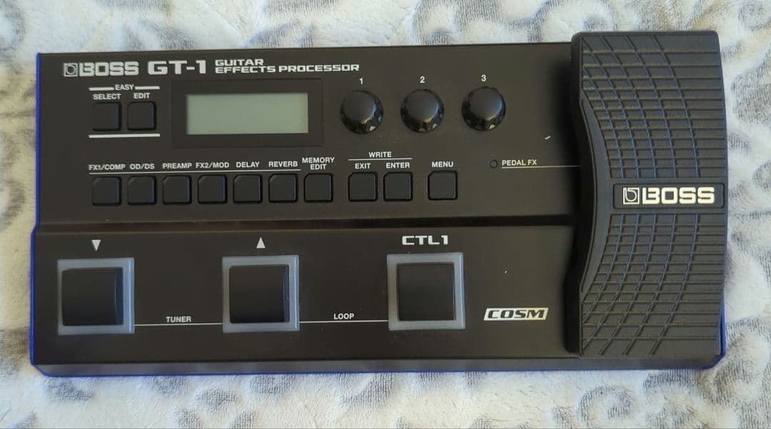 BOSS GT-1 マルチエフェクター　ギター　アダプター 電池付き