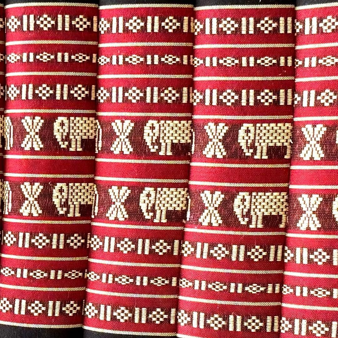 タイ製 三角まくら 折りたたみマット付き マットレス　秋キャンプ　インテリア