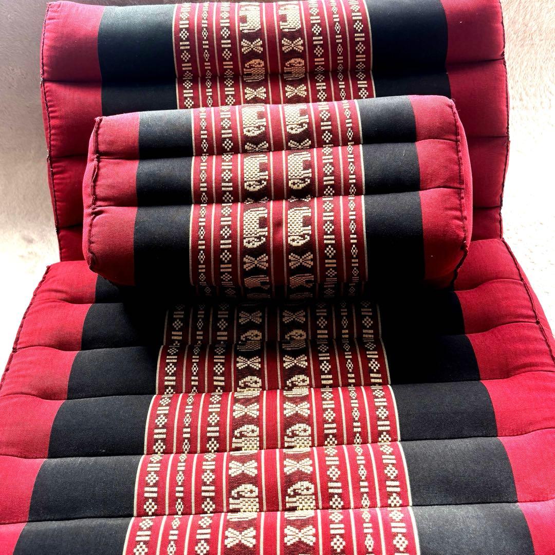 タイ製 三角まくら 折りたたみマット付き マットレス　秋キャンプ　インテリア