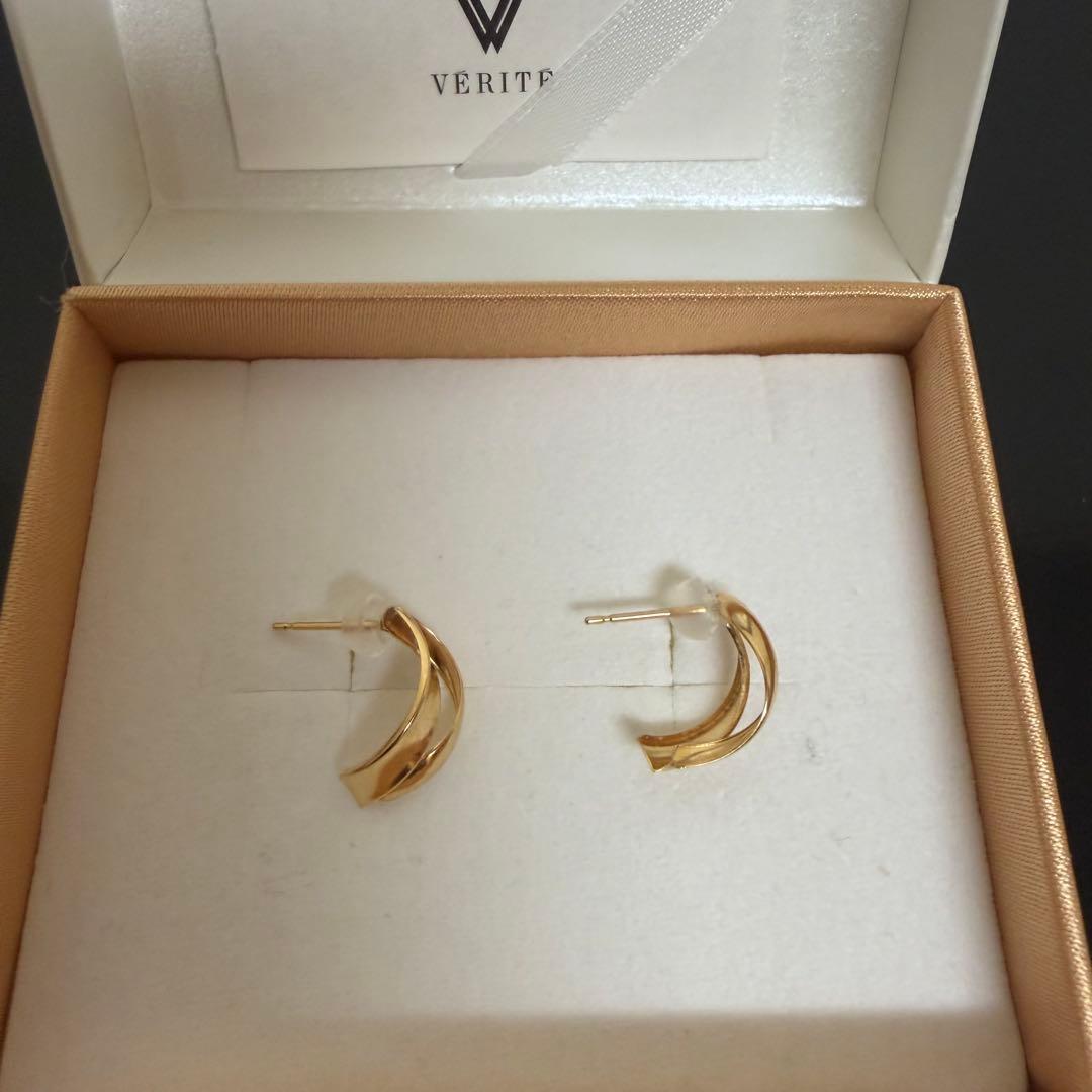 【新品未使用】K18 デザイン ピアス ゴールド VERITE