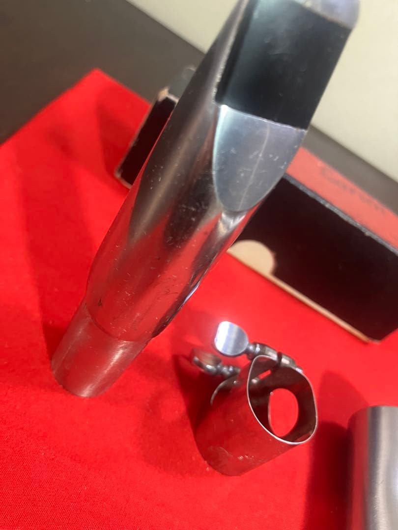 Berg Larsen メタルマウスピース 100/1M オフセット　リガチャー