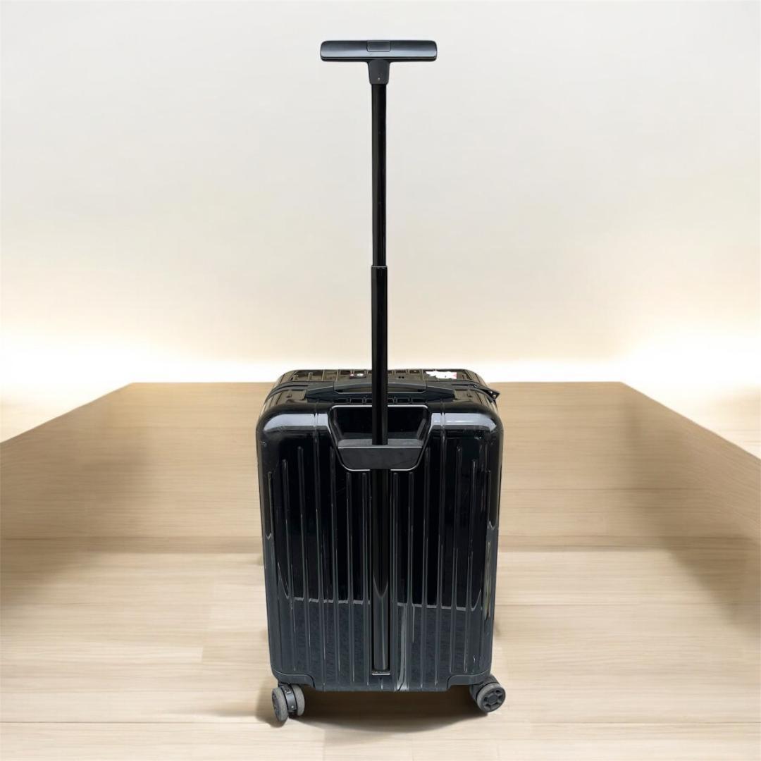 RIMOWA リモワ エッセンシャル ライト キャビン