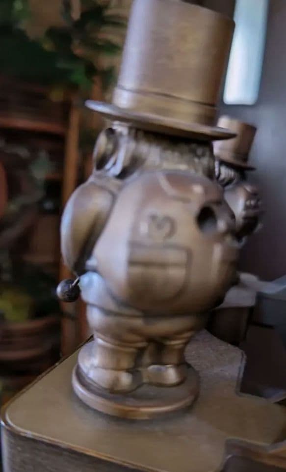 掛時計 装飾的彫刻付き（Small　World）昭和　レトロ