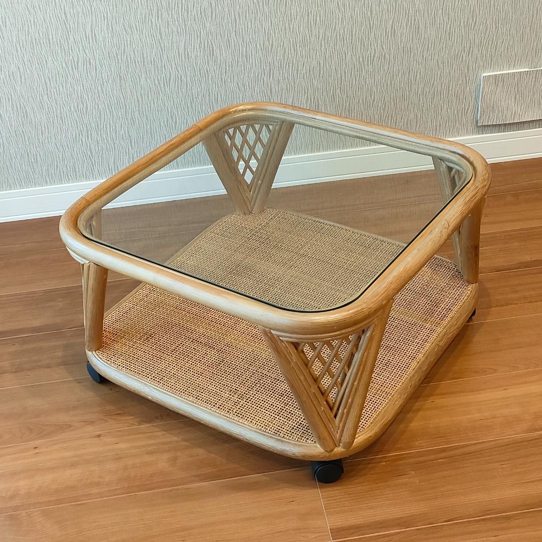 ラタン　ガラステーブル　キャスター付き　コーヒーテーブル