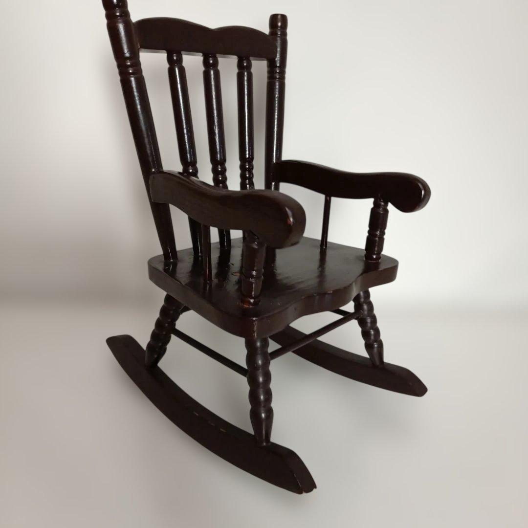 ミニチュア木製ロッキングチェア　フランス人形　日本人形　ダークブラウン 飾り椅子