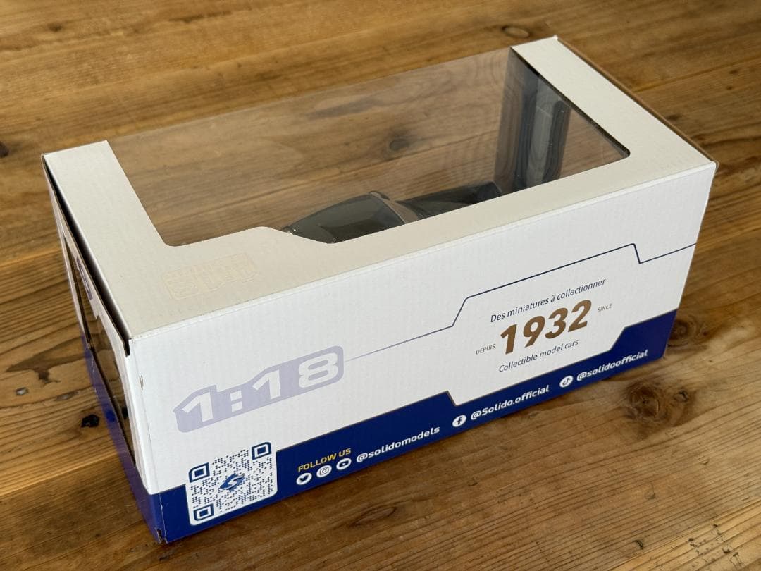 ミニカー Solid PORSCHE 911 TURBO 3.6 1993 1/18