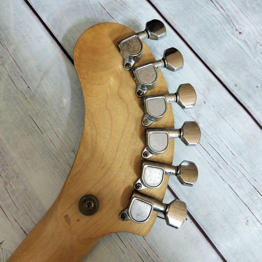 Fernandes エレキギター 薄緑