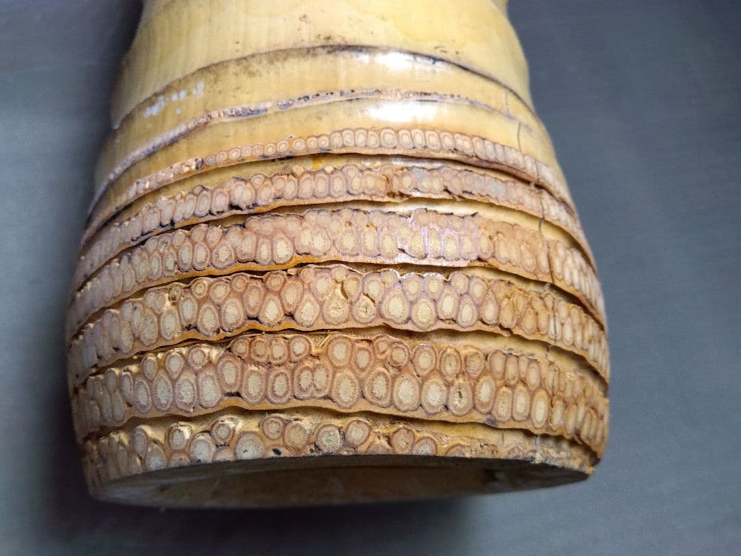 竹製　花入　根付き