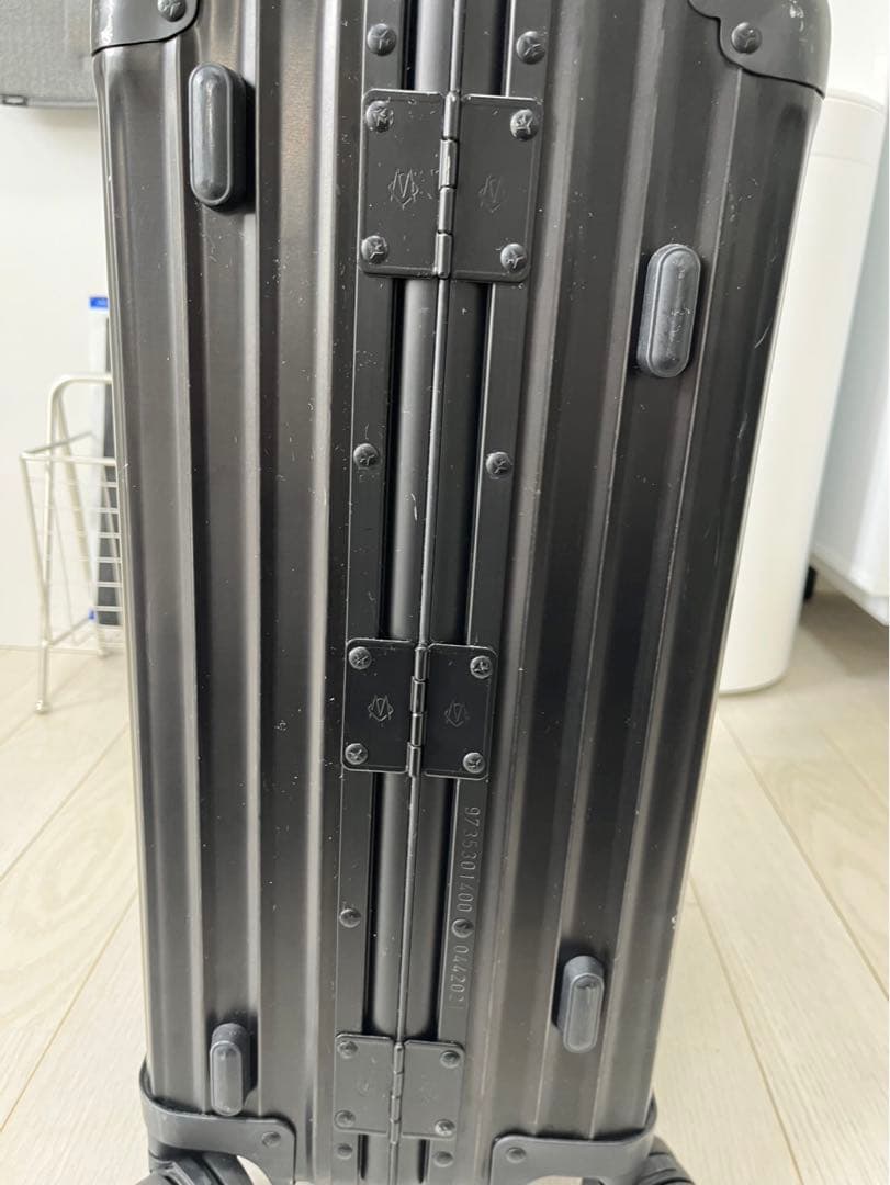 ブラックキャリーケース ダイヤル式ロック付き