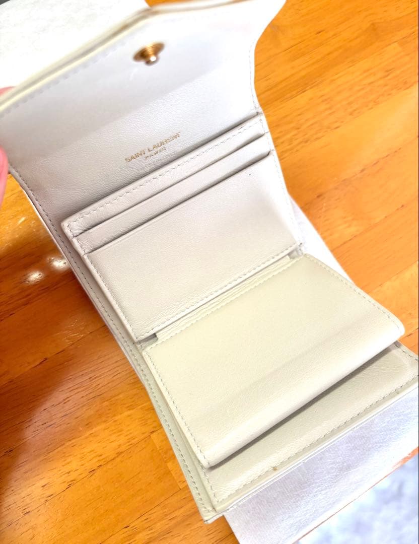 YSL カサンドラ マルチフォールドウォレット　財布