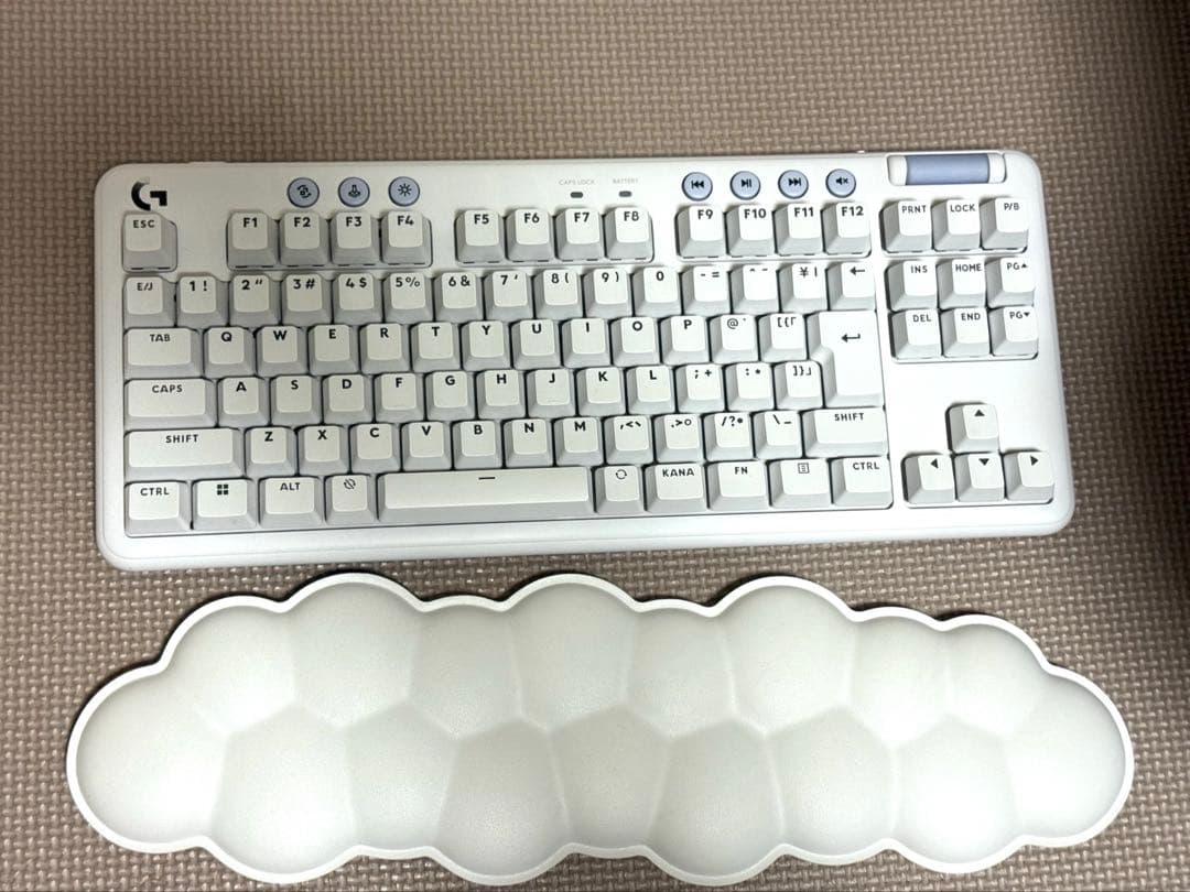 Logicool G715 ゲーミング　キーボード　リニア