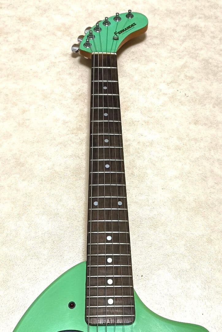 【美品】ZO-3 ミントグリーン アンプ内蔵ミニギター ヘッドフォン端子付