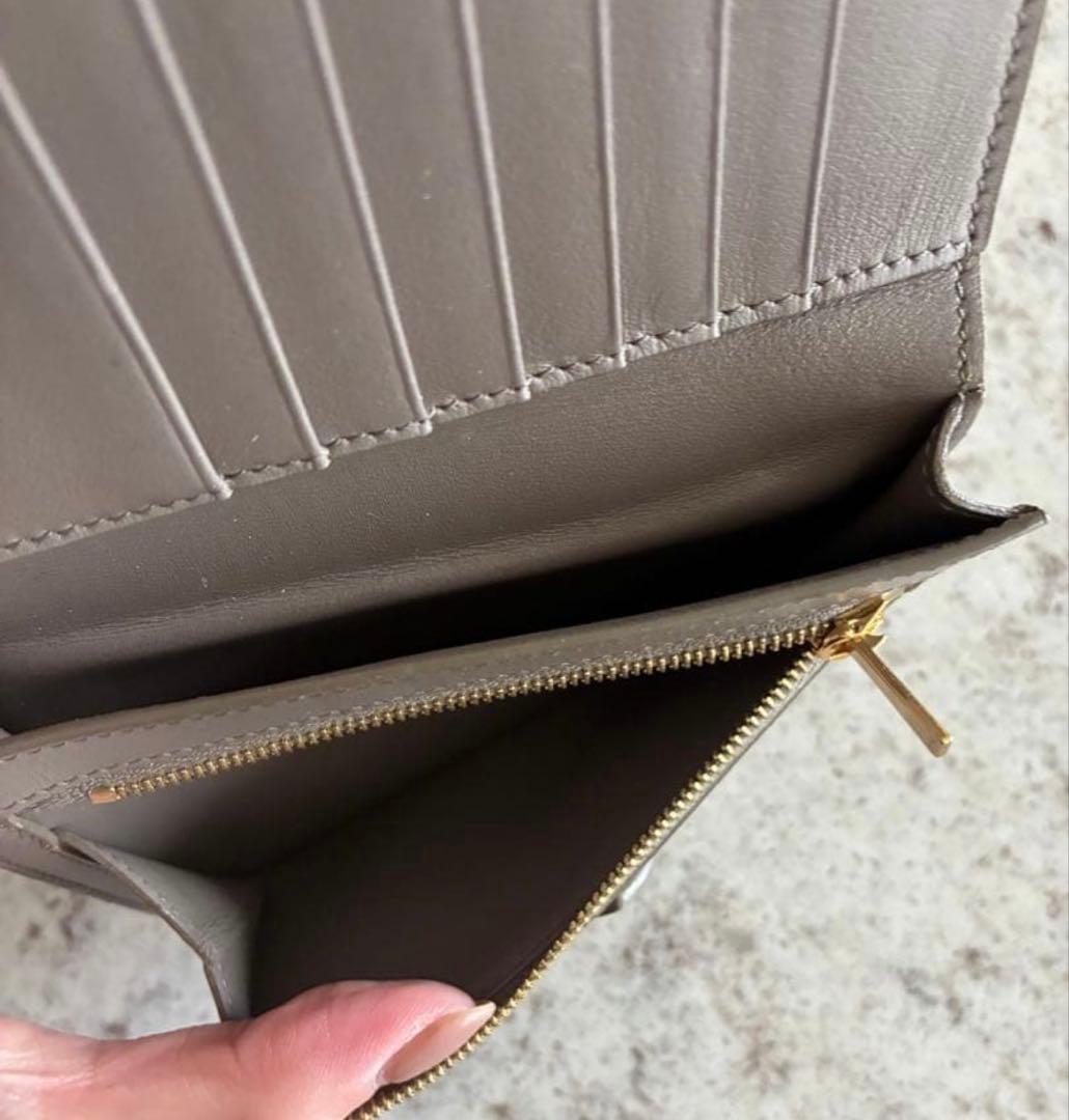 最終お値下げ。CELINE グレー 二つ折り財布