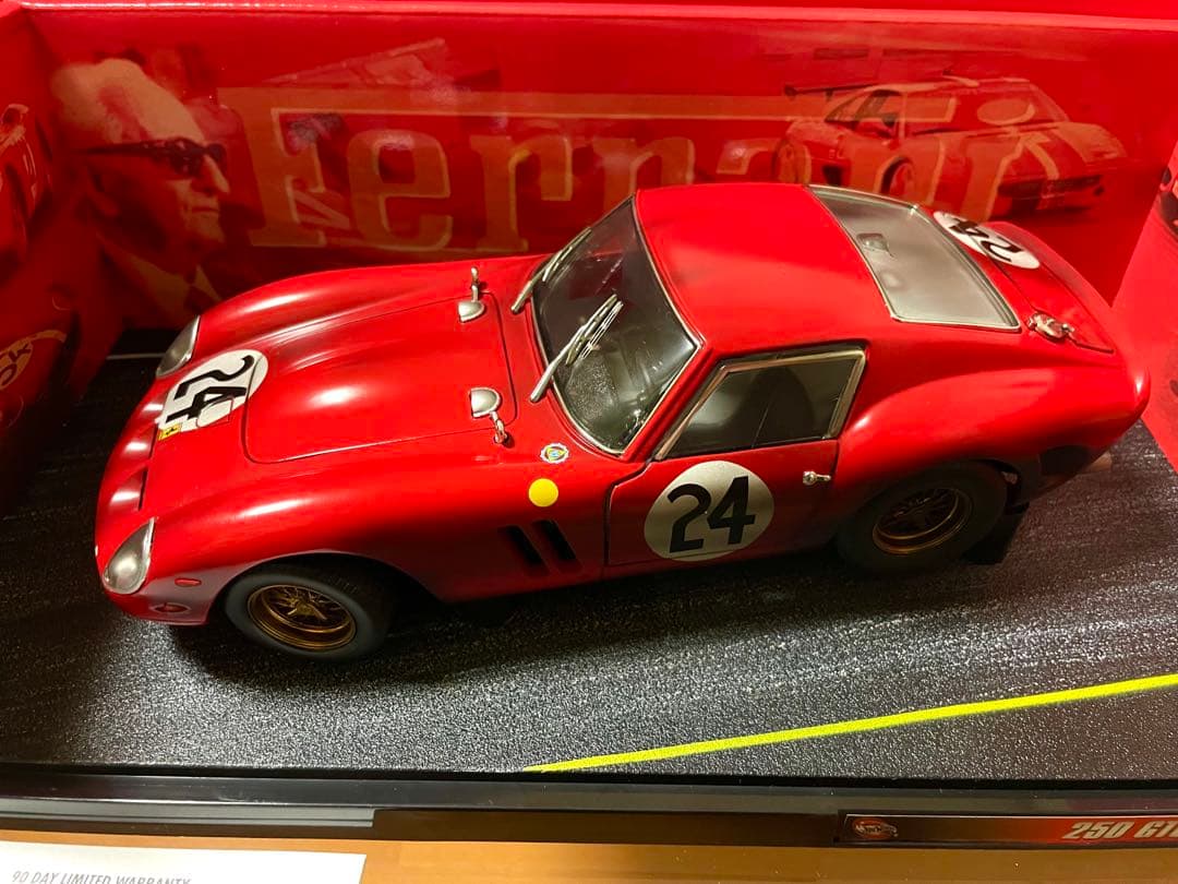 価格変更1/18ホットウィール フェラーリ250GTO ウェザリング仕様 未展示
