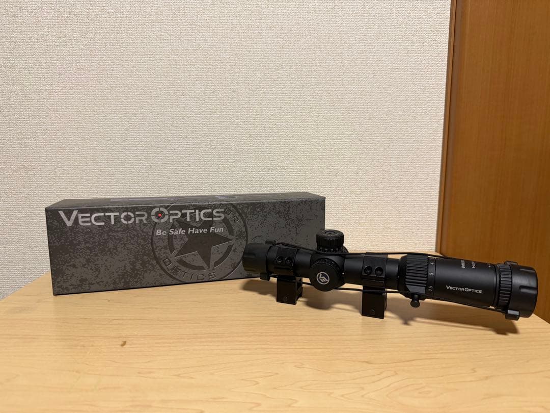 ク*須様 【美品】VECTOR OPTICS Forester1-5×24ライフ