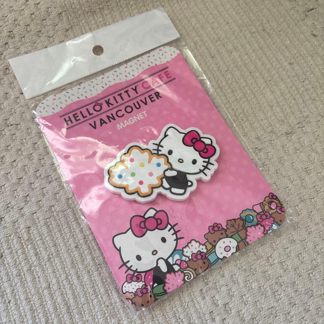 【新品・貴重 】バンクーバーHELLO KITTY マグネット