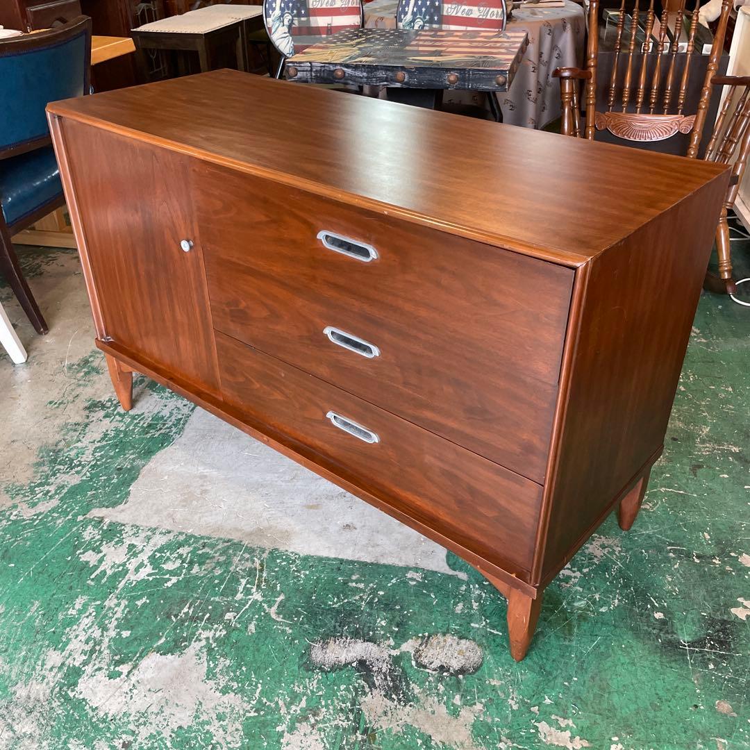 USA ヴィンテージ家具・チークバッフェ・ドレクセルヘリテージ