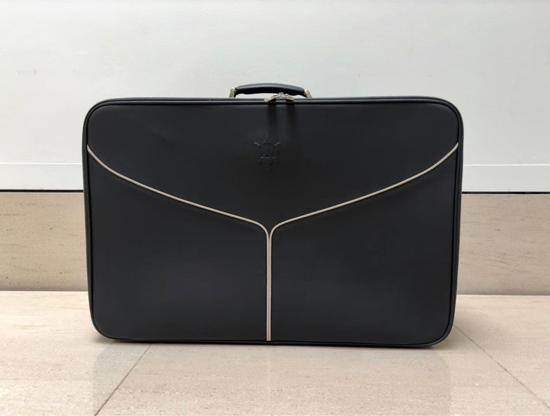 MASERATI正規 スーツケース　ポルトローナフラウ製