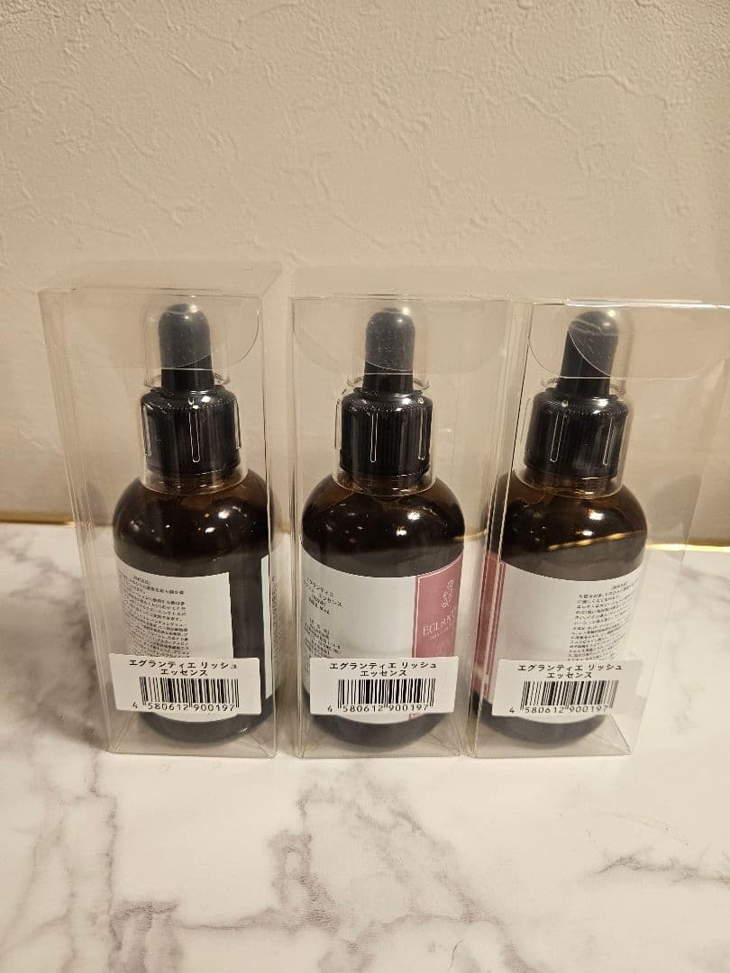 エグランティエリッシュエッセンス60ml ×3本❤️新品1月31日迄お値引