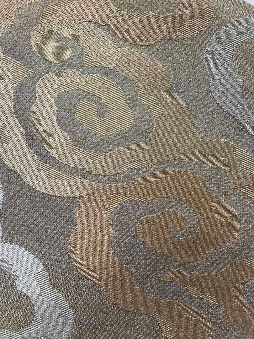 使い勝手の良いあかるい金の袋帯　瑞雲文　正絹