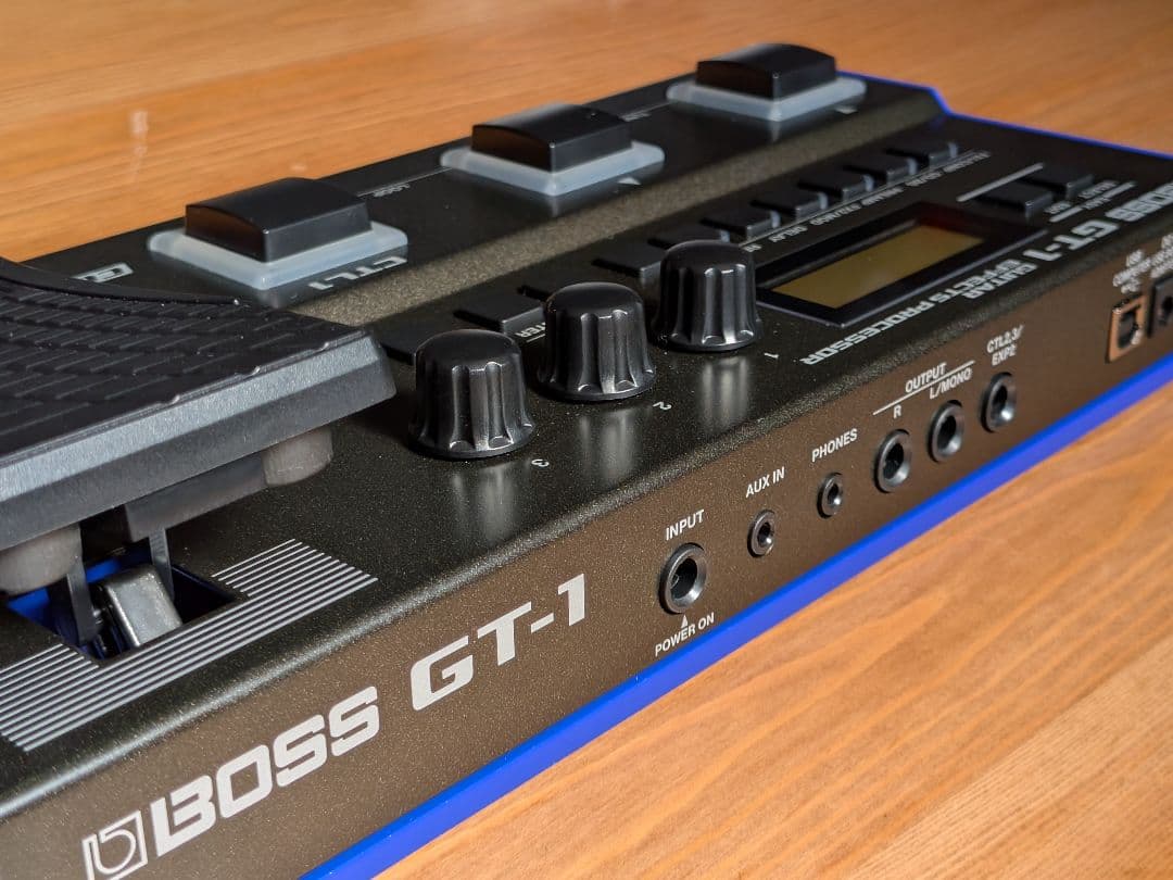 BOSS GT-1 専用アダプター 教本付き ギターエフェクター