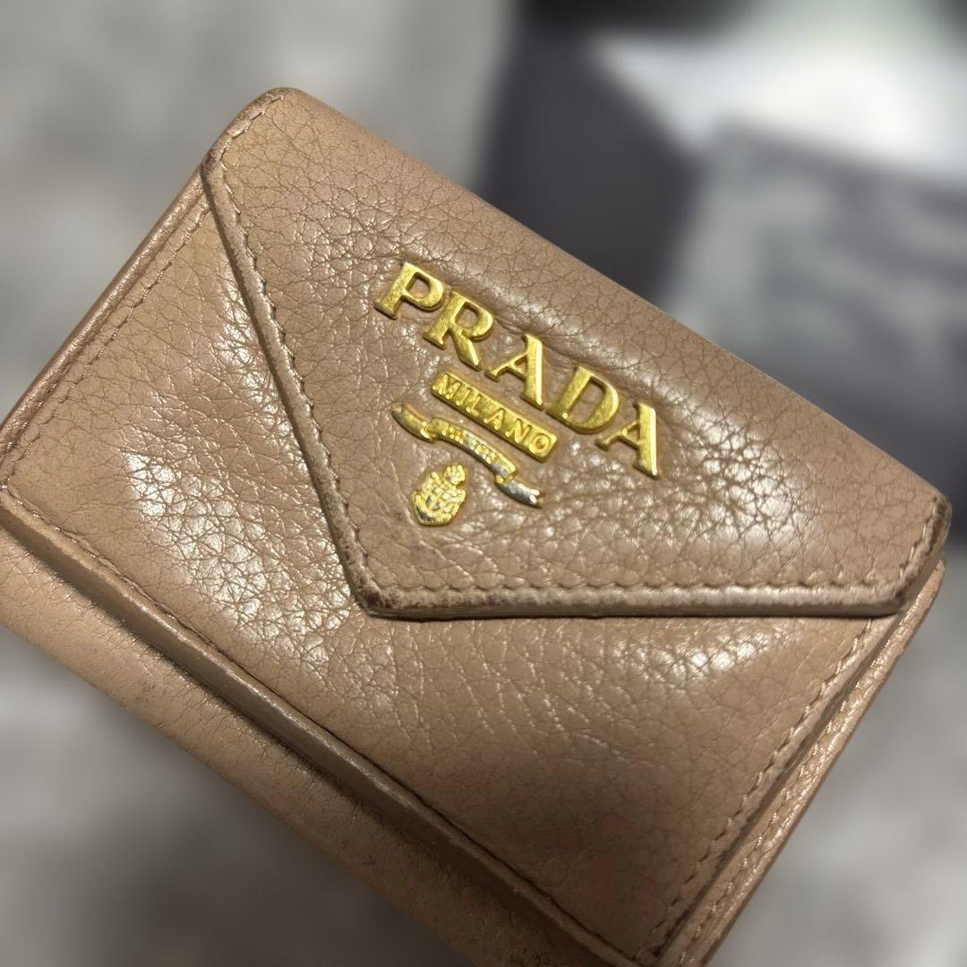 【箱付き】PRADA ピンクベージュ 三つ折り財布