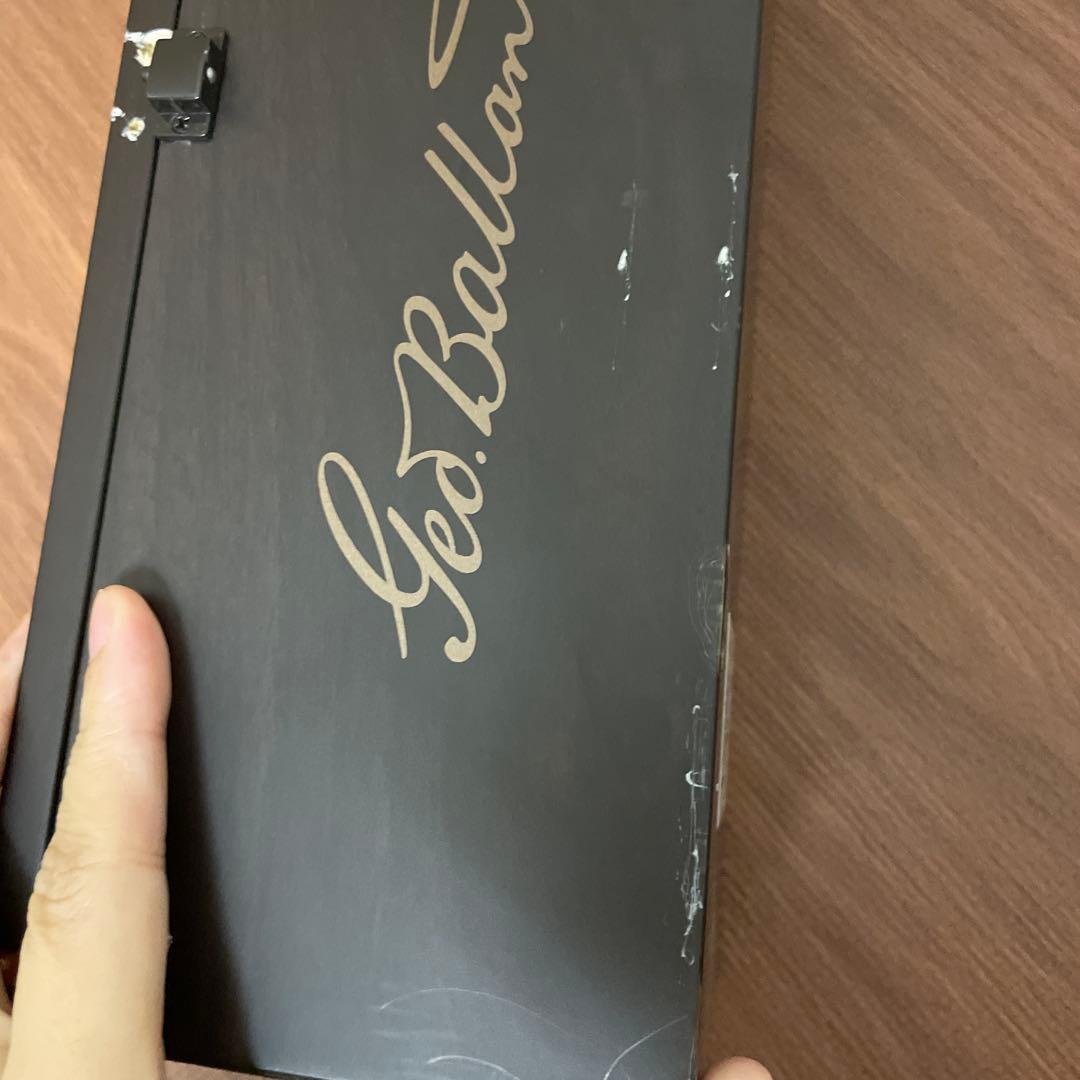 バランタイン 30年 新ボトル 木箱入り 700ml 【新品未開封】