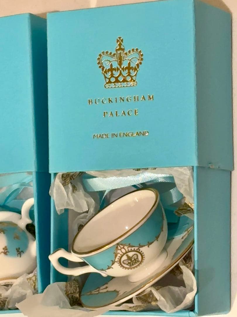 BUCKINGHAM PALACE ティーポット、ティーカップ オーナメント