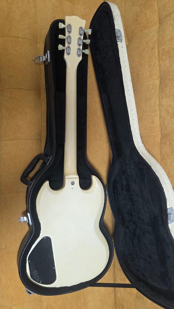 Gibson SG モデル品！1962年オリジナルプレート搭載！クリームボディ