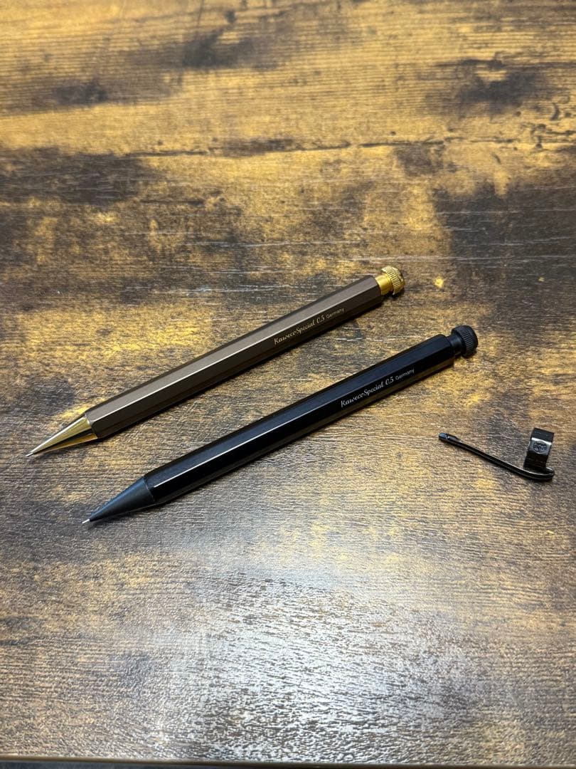 伊東屋限定カヴェゴスペシャル　黒カヴェゴスペシャル　2本セット