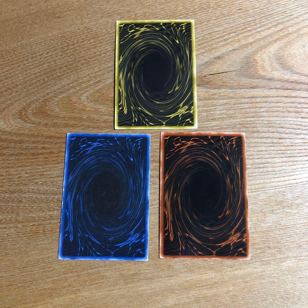 遊戯王カード　ラーの翼神竜　オベリスクの巨神兵　オシリスの天空竜