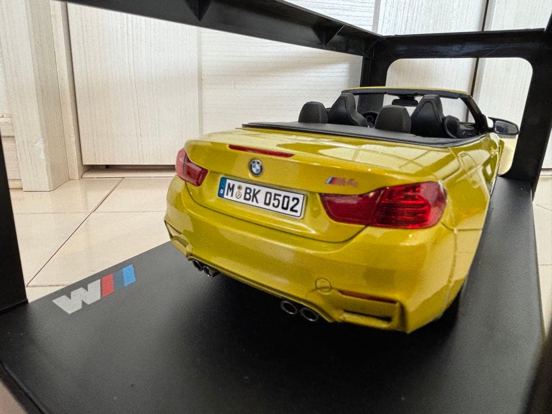 BMW M4 Cabriolet F33 ミニカー Paragonディーラー18