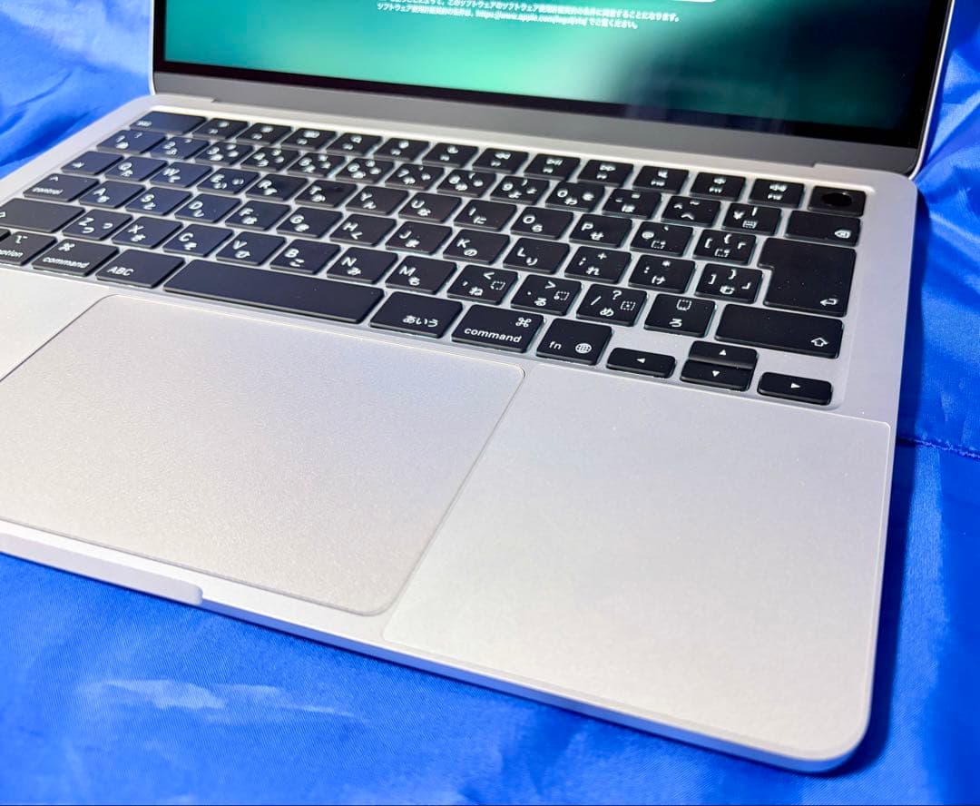 超美品 MacBook Air 13インチ M4 16GB/256GBシルバー
