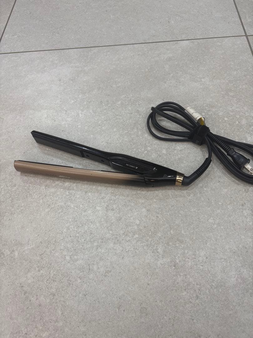 HAIRBEAURON ヘアビューロン 4d plus ストレートアイロン