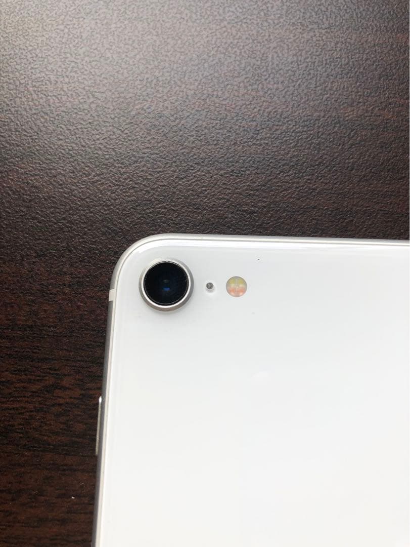 Apple iPhone SE 第2世代 本体 ホワイト SIMフリー 状態良