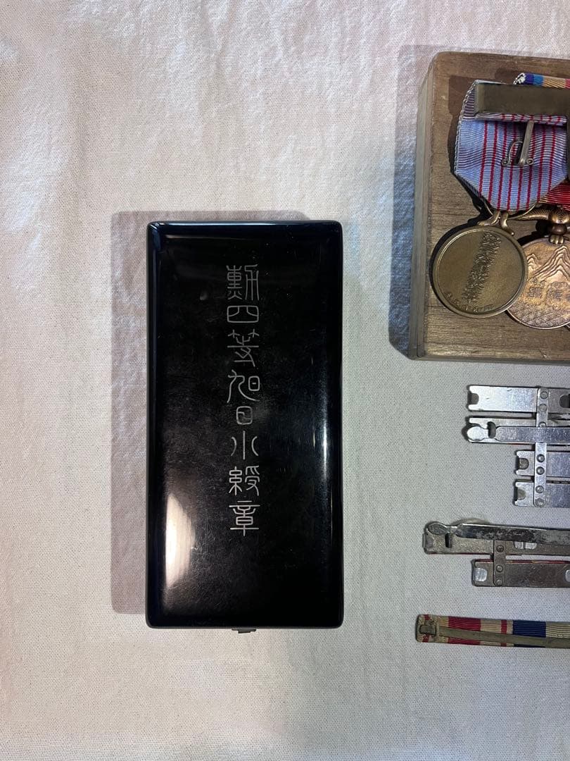 勲四等旭日小綬　メダルバー　略綬板