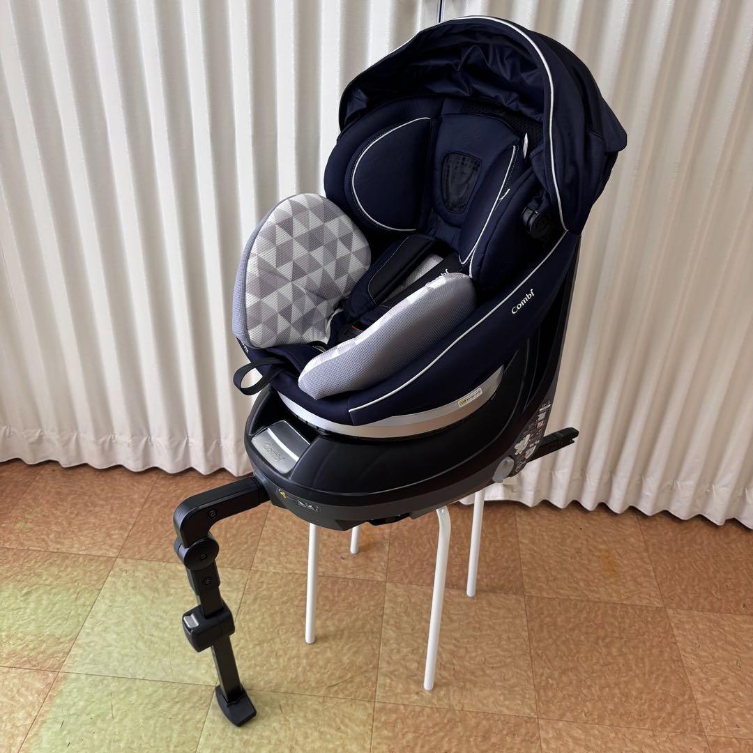 ☆美品☆　コンビ　WL　新生児OK　クルムーヴ　スマート　EG　ISOFIX　紺