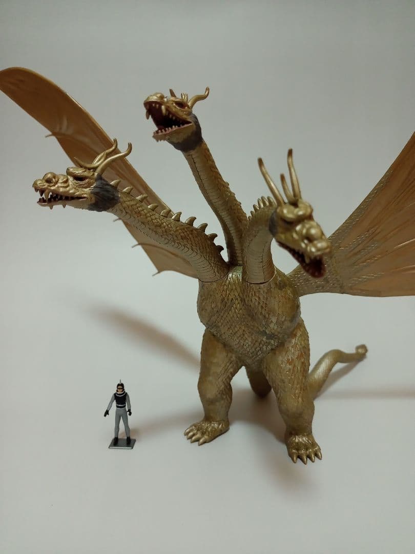 【しょうこ】1/350 キングギドラ ＆ ハセガワ EVAR 赤城ありさ