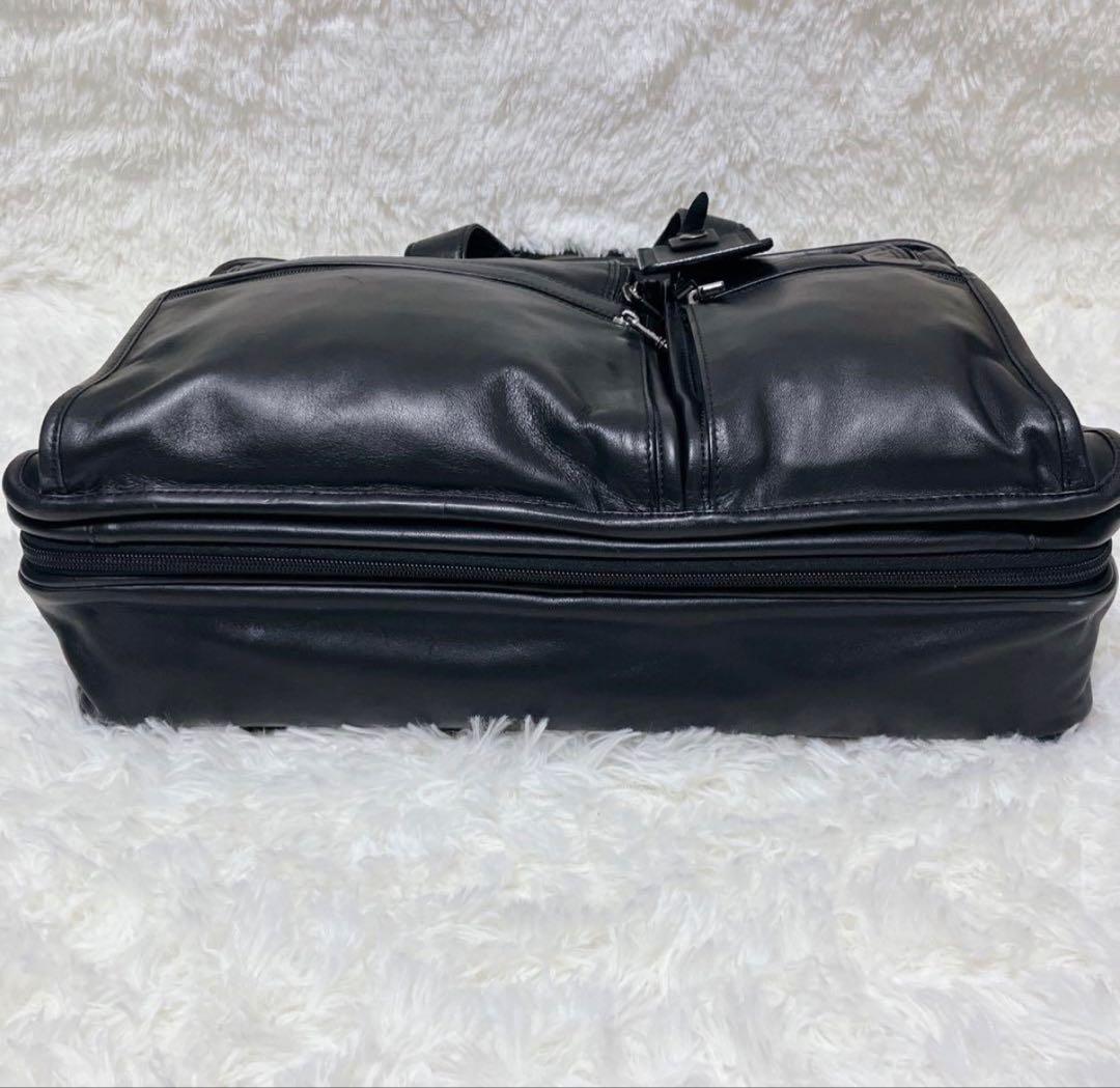【超美品】TUMI カーフレザー大容量　ビジネスバッグ ブラック A4 PC