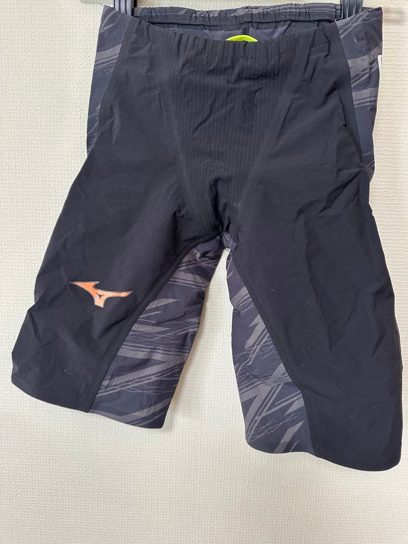 ミズノ／Mizuno 競泳水着 FINA AW 黒/グレー