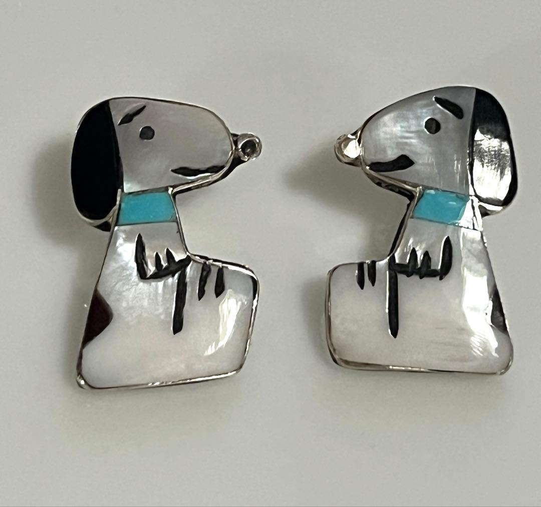 ZUNI Shenel Comosona スヌーピー　ピアス