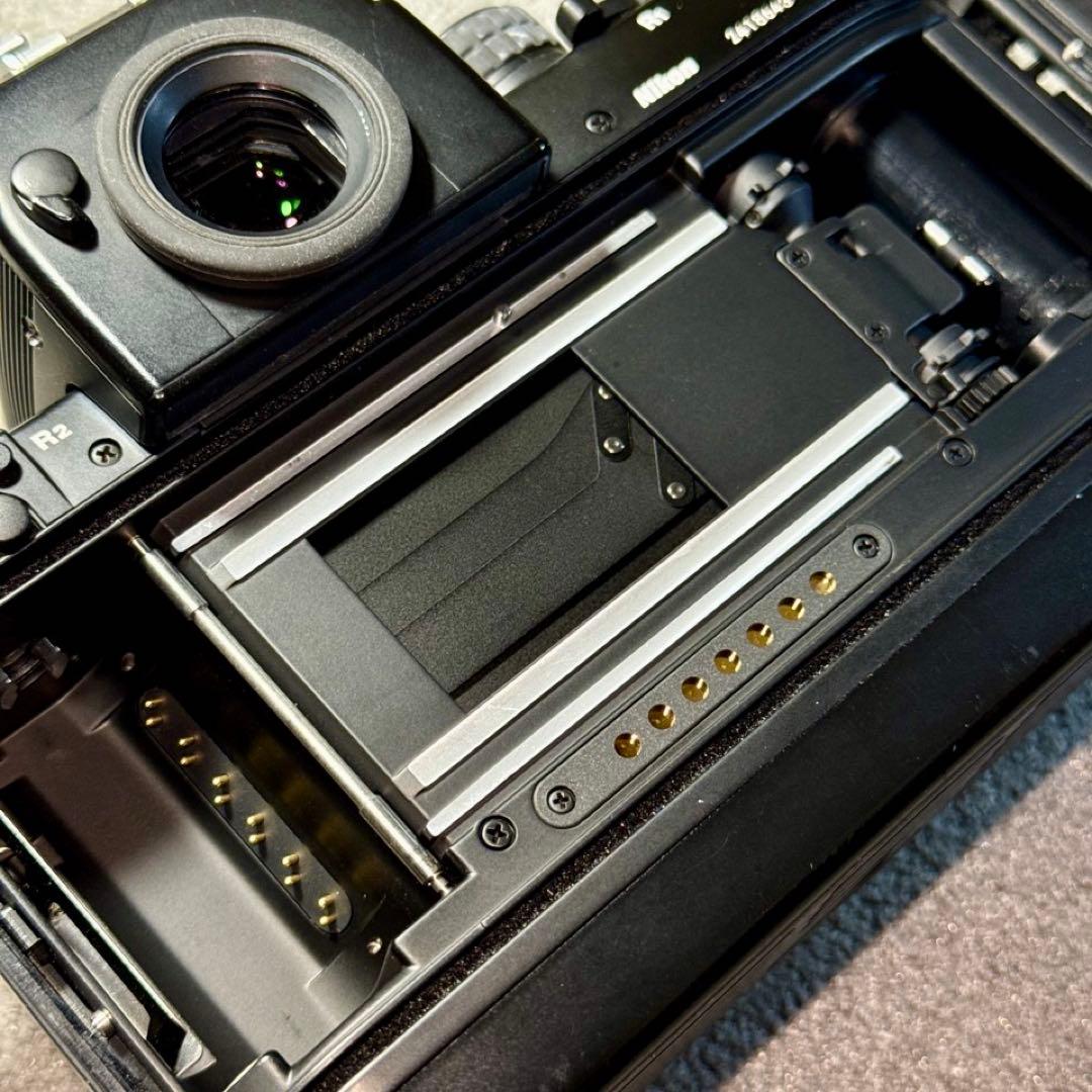 ☆名機 フィルムカメラ Nikon F4 本体のみ