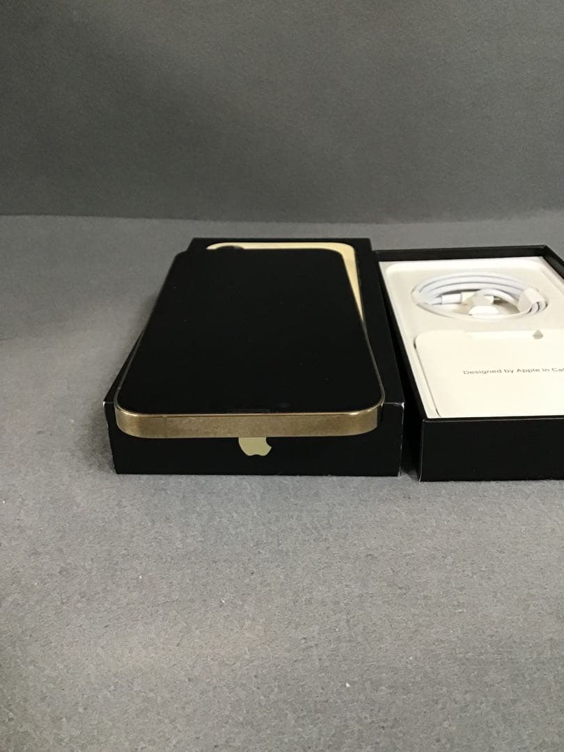 美品 国内版 SIMフリー iPhone13 Pro Max 128GB