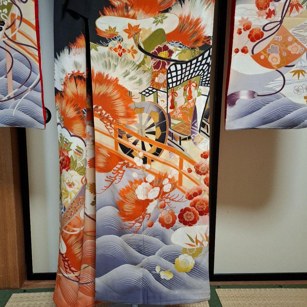 振袖 黒とオレンジ 松と花模様 帯付き