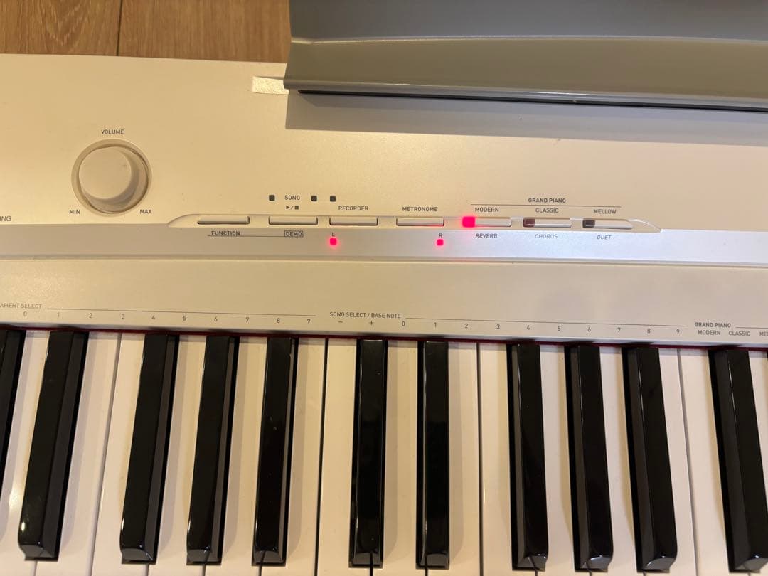 CASIO PX-135WE ホワイト電子ピアノ 美品　引取り限定