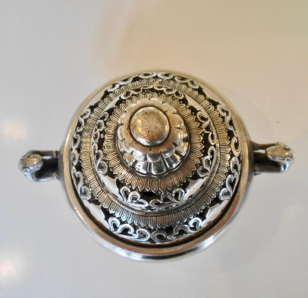 銀製の香炉！中国装飾の豪華 白銅に銀メッキ 在銘あり 古もの