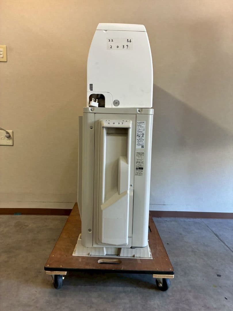 ◯2037 ダイキン【AN56ZAP-W】2022年製 18畳 エアコン 中古